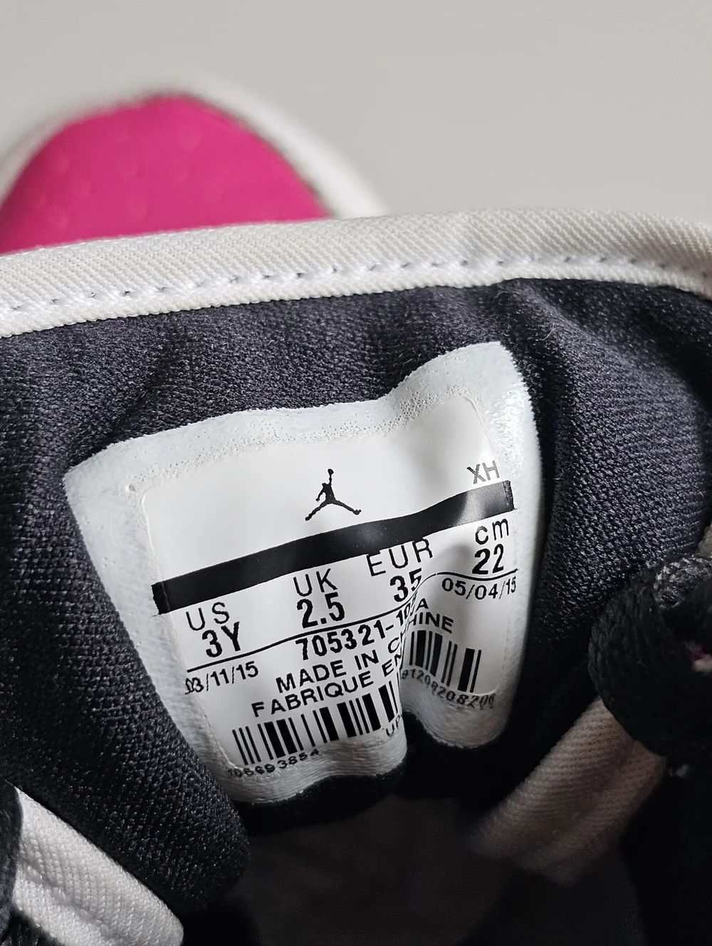 Air Jordan 1 Retro High GS White Sport Fuchsia Pink Black Youth 3Y - Picture 10 of 11